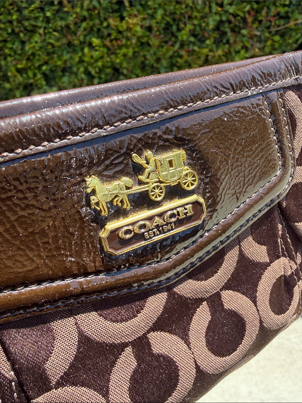 Vintage Large Coach Brown Signature Canvas Wristlet with Gold Accent - Picture 5 of 5